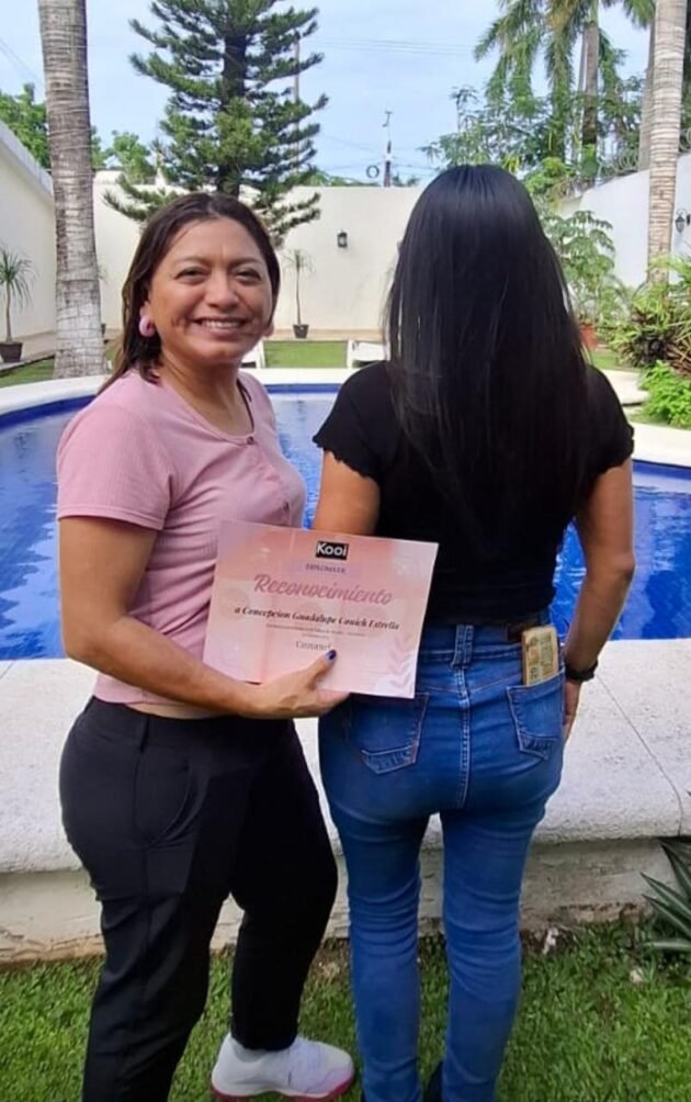 Taller Presencial – Tratamientos y Keratinas KOOI - Image 4